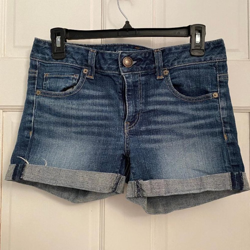 American Eagle Outfitters Stretch Distressed Denim Shorts Size 8